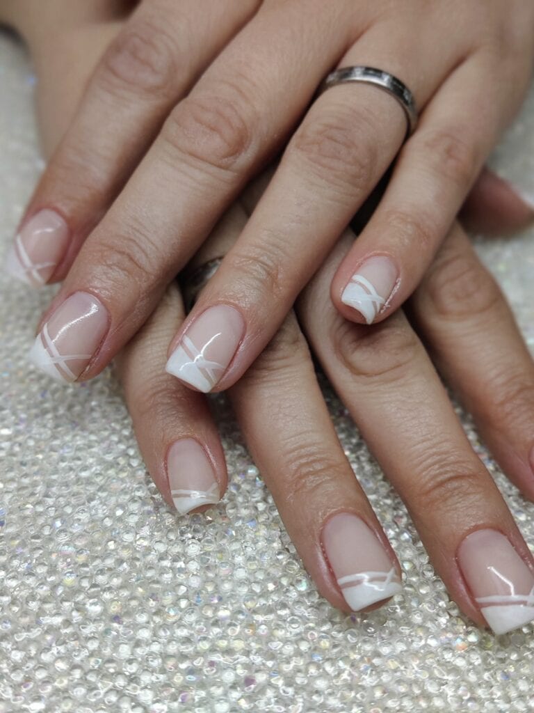 fingernaegeldesign-french-style-muster