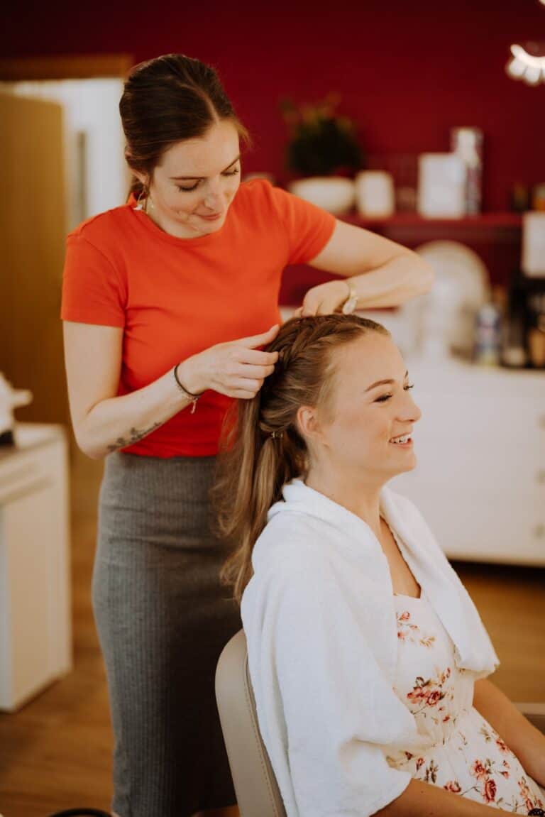 lookbook-backstage-christina-haare-flechten-frontal